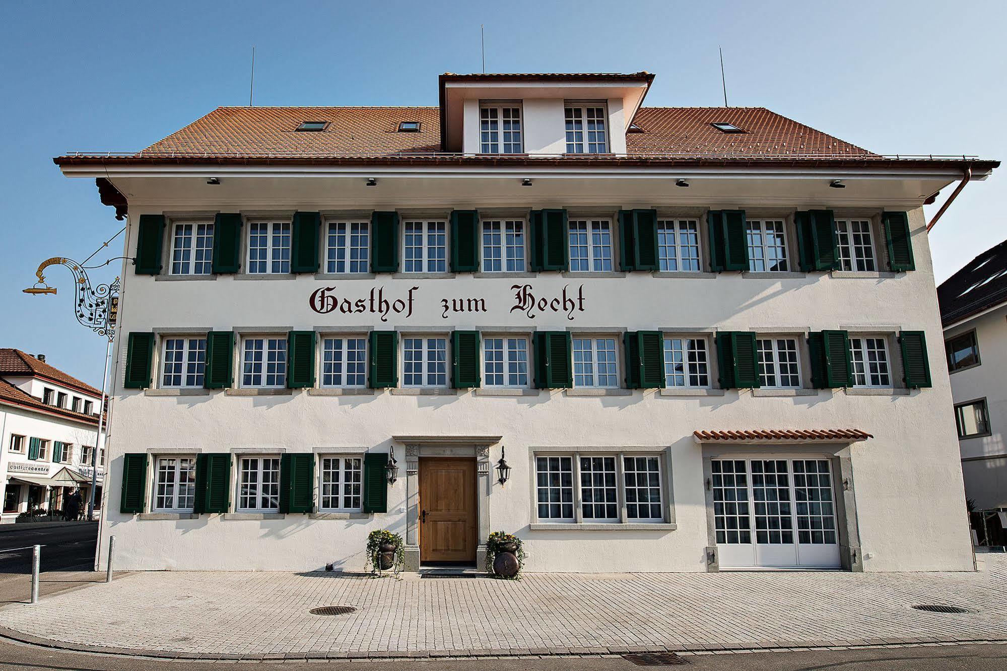 Gasthof Zum Hecht Fehraltorf Exterior photo